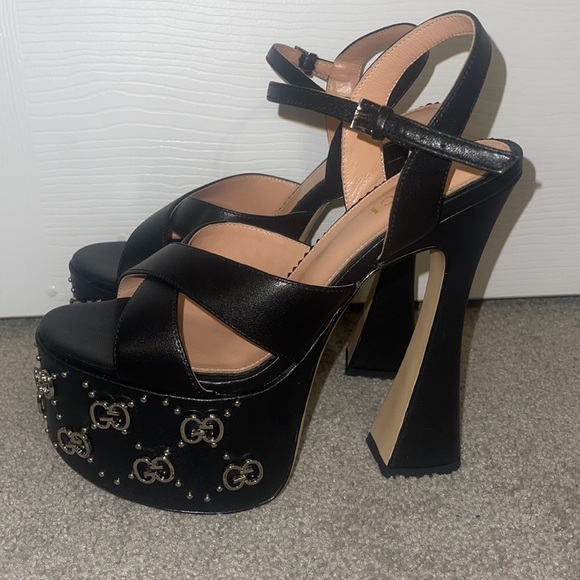 Gucci Shoes - WOMEN'S INTERLOCKING G STUDS SANDAL